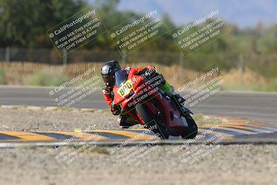 media/Oct-07-2023-CVMA (Sat) [[f84d08e330]]/Race 12 Amateur Supersport Open/